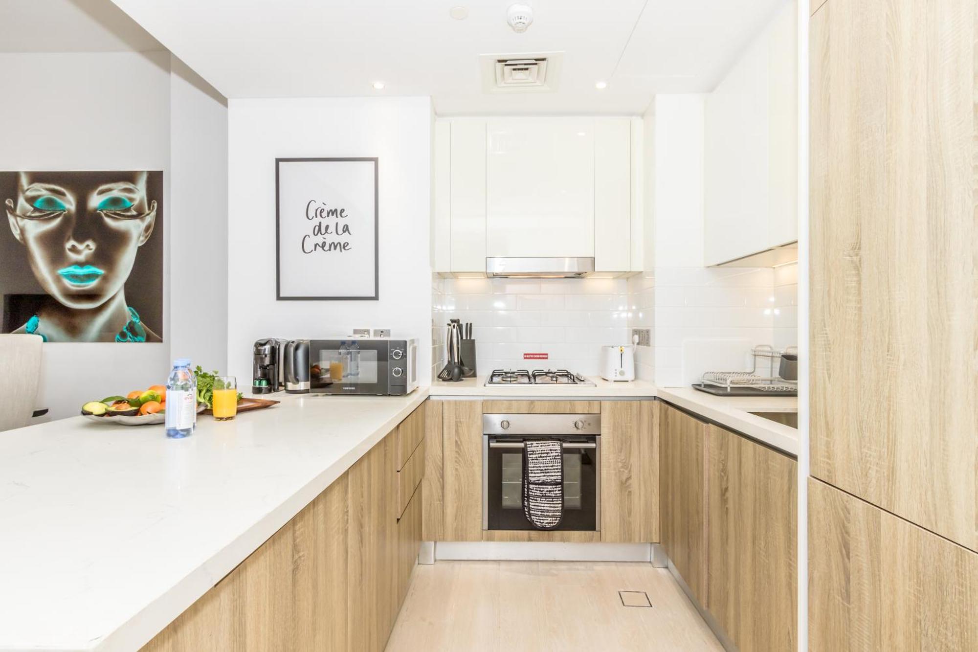 Gma Liv 2br Partly Sea View Dubai