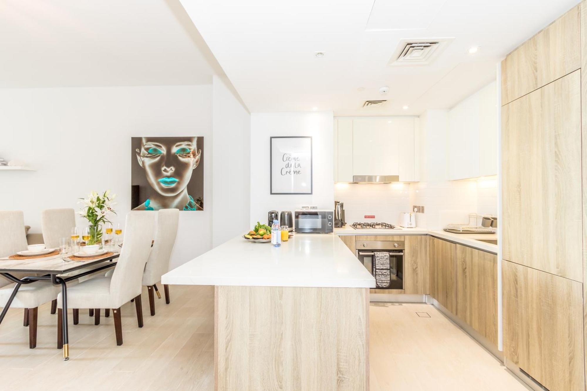 Gma Liv 2br Partly Sea View Apartment