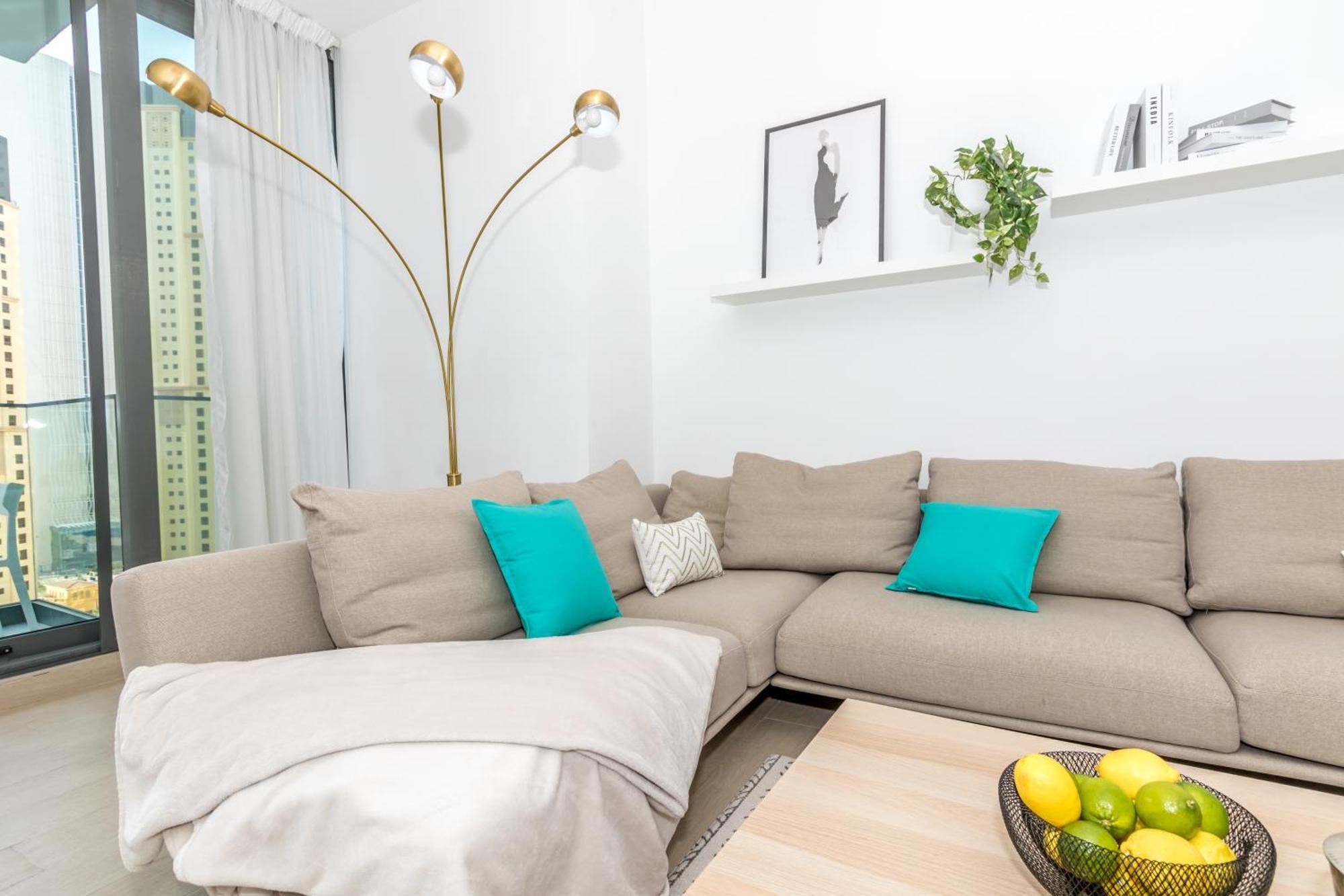 Gma Liv 2br Partly Sea View Dubai